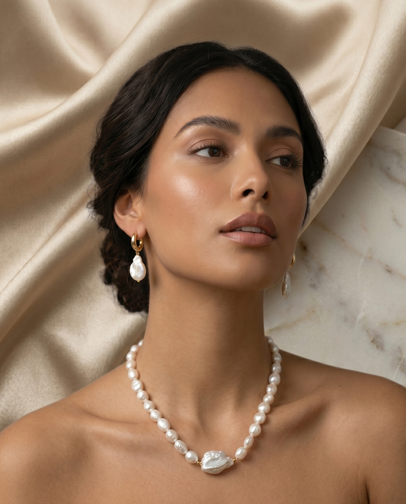 Cleo necklace set